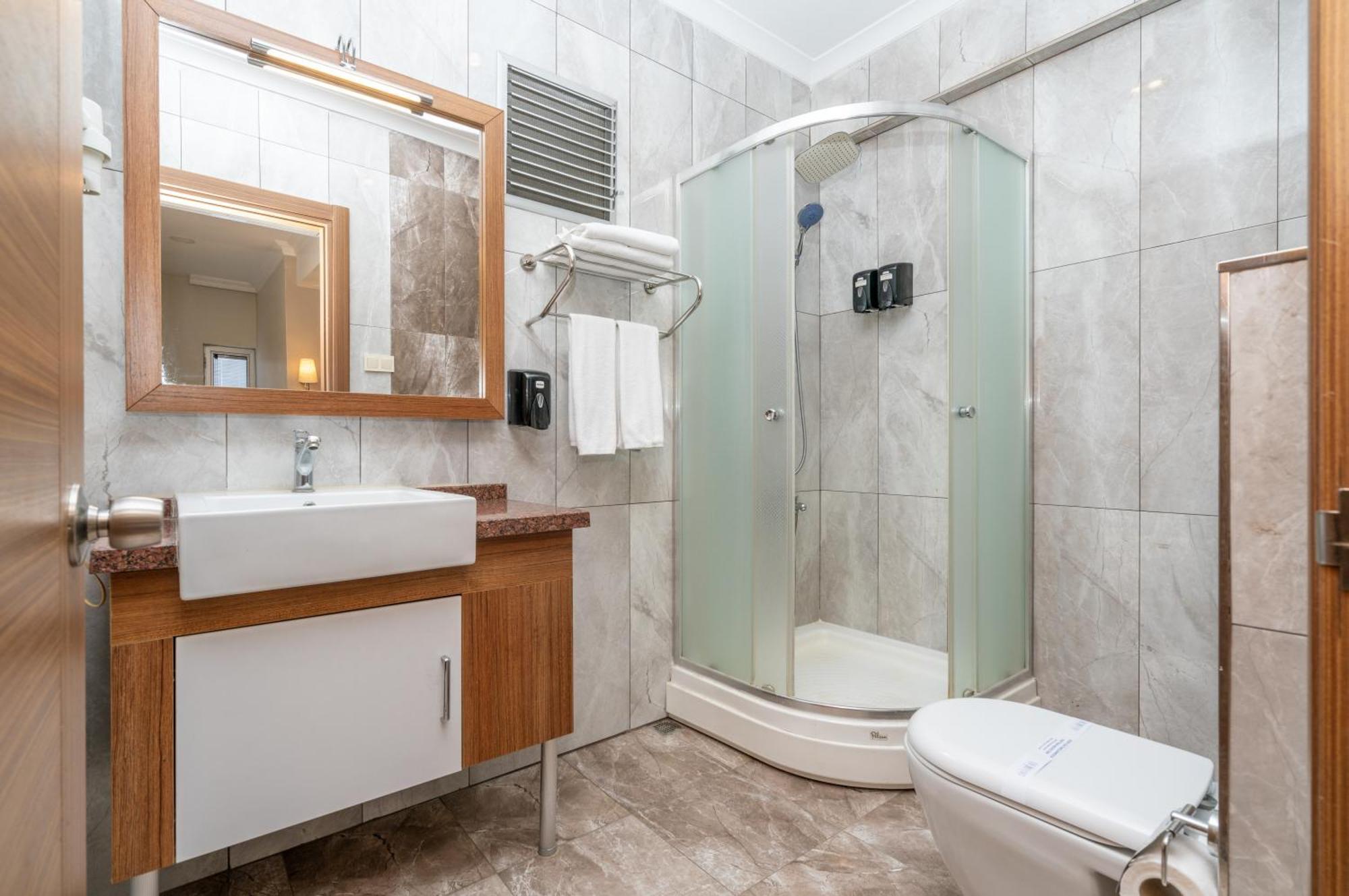 The Bostanci Otel Istanboel Buitenkant foto